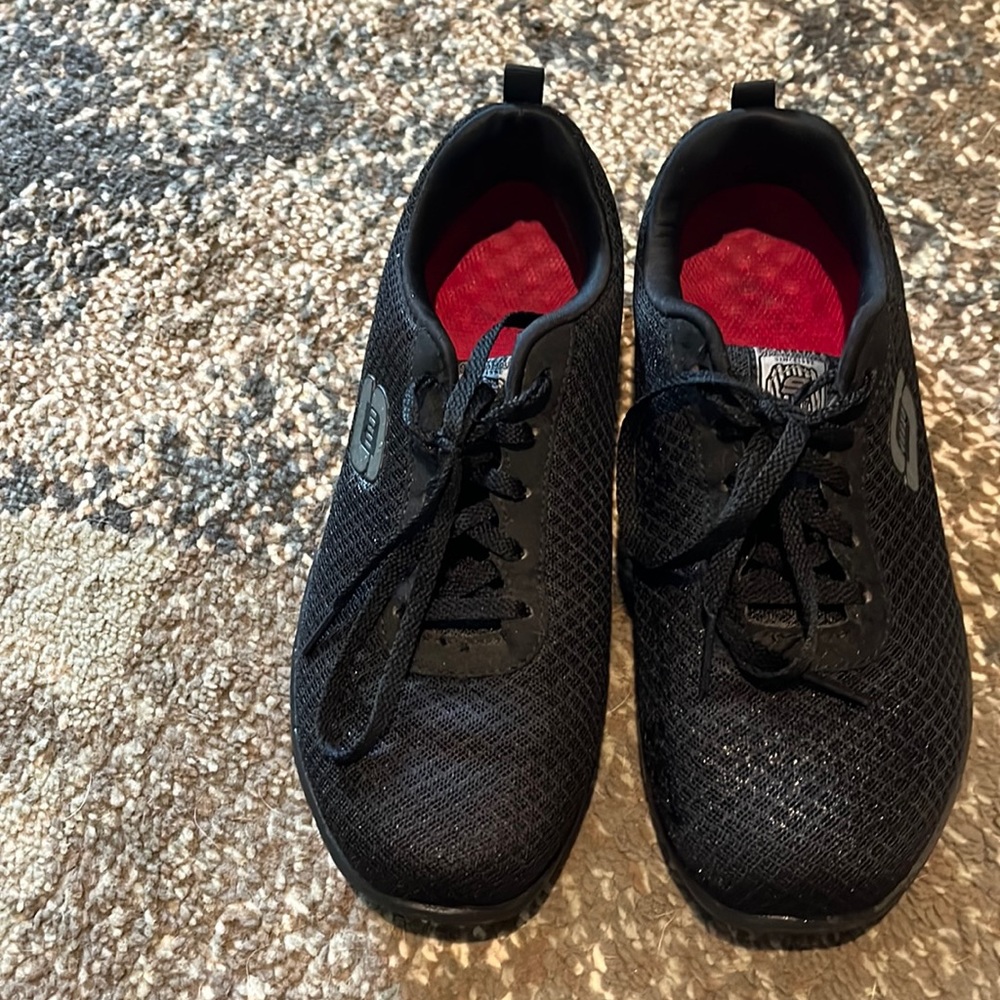 Womens skecher sneaker